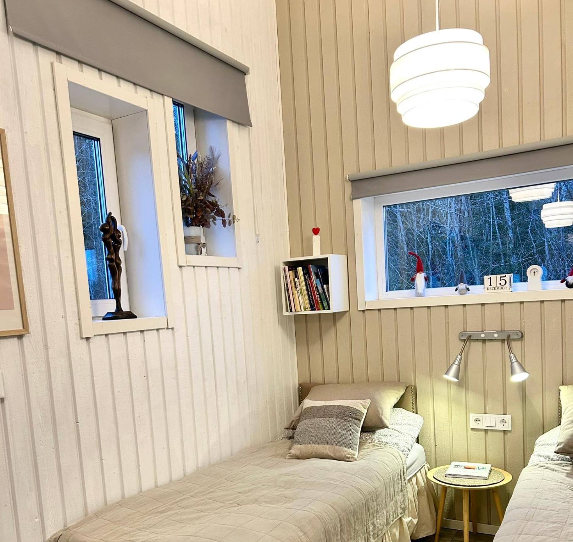 Lilla Huset Bed & Breakfast - Countryside Guesthouse, Free Parking Örebro Exteriér fotografie